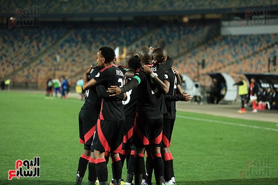 لاعبو أورلاندو يحتفلون بالهدف لاعبو أورلاندو يحتفلون بالهدف