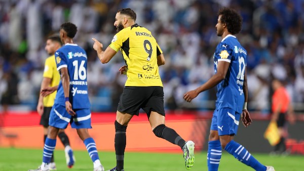 التشكيل الرسمي لمعركة كلاسيكو السعودية بين الهلال والاتحاد بكأس الملك