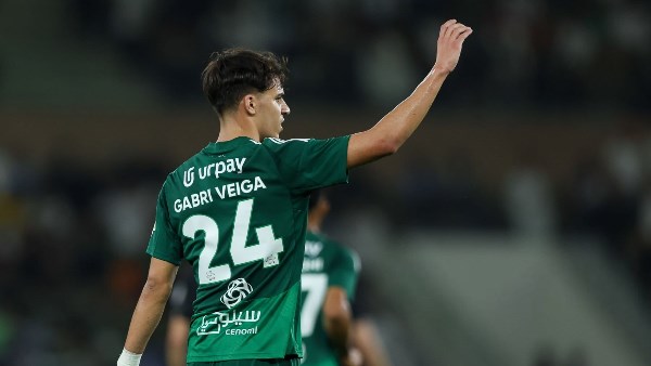 أخبار الرياضة.. الأهلي يهزم الشباب 3-2 في الدوري السعودي