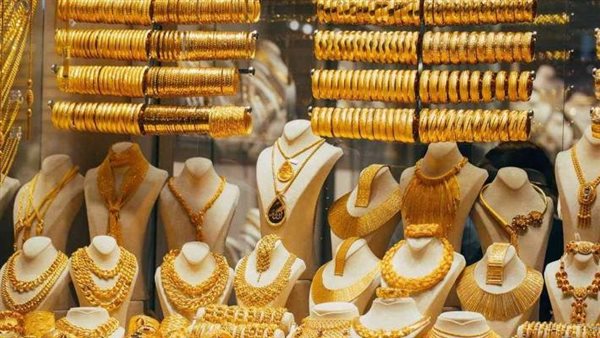 أسعار الذهب تهدأ بعد خسارة 500 جنيه.. هل انتهى التراجع وحان وقت الشراء؟