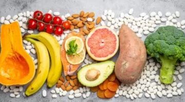 البطاطا على رأسها 8 أطعمة شائعة لتعزيز المناعة وتقوية حاسة