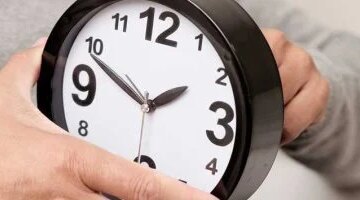 التوقيت الشتوي يعيد الساعة 60 دقيقة كيف تتجنب اضطراب النوم