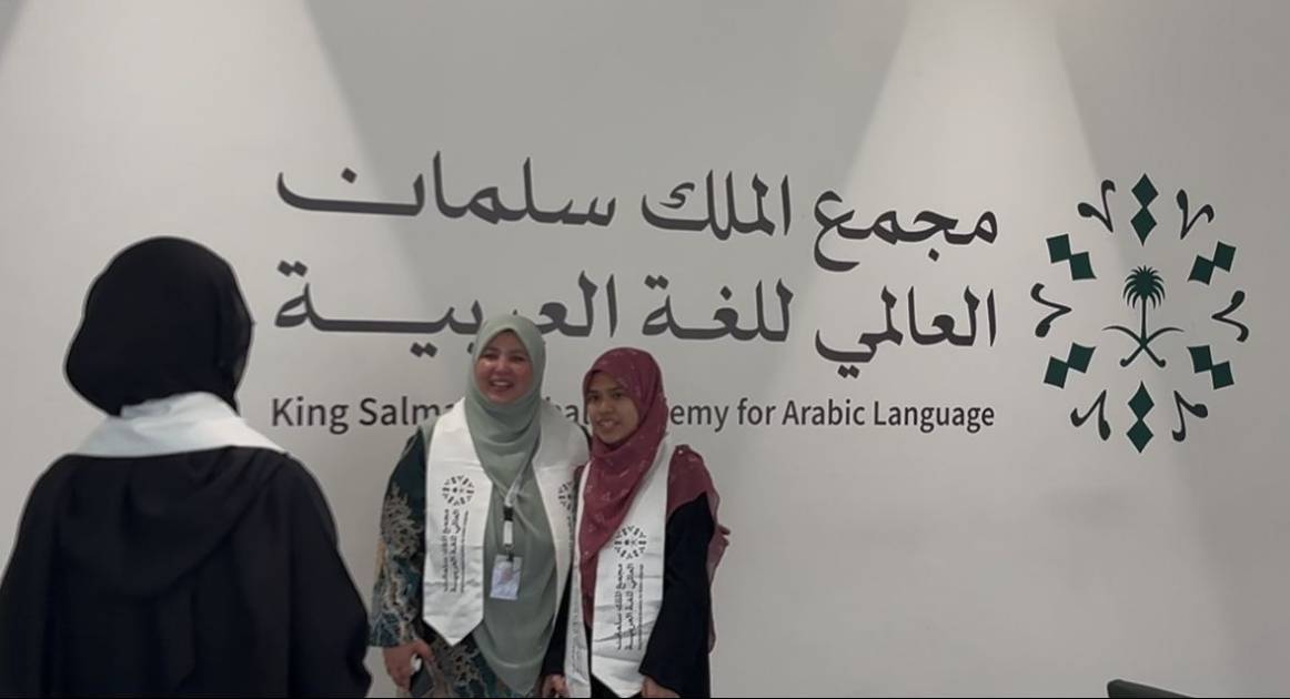 السعودية تُمكّن الإعلاميين الأجانب من العربية لكتابة قصتها من الداخل.