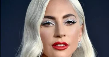 العيون الخضراء.. درجات المكياج التي تعزز لونها النادر بدلاً من إطفائه.