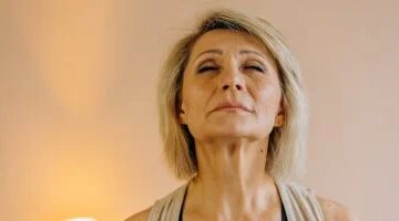 الكركديه ليس للمتعة فقط كيف يخفض كوب منه ضغط الدم