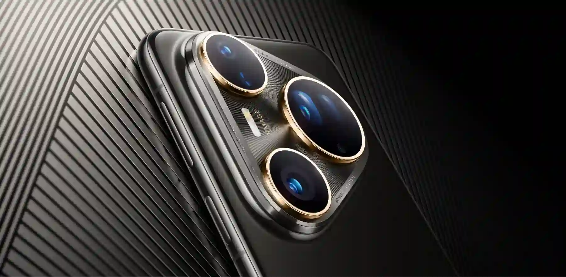 بكاميرتين 200 ميجابكسل.. هاتف هواوي الجديد يعيد تعريف المنافسة في التصوير المحمول.