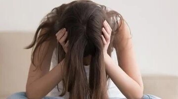 حين تصبح النظافة الشخصية عبئاً هكذا يقاوم مريض الاكتئاب أحد