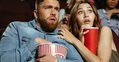 متعة الخوف.. كيف تحفز أفلام الرعب دماغك على إفراز هرمونات السعادة؟