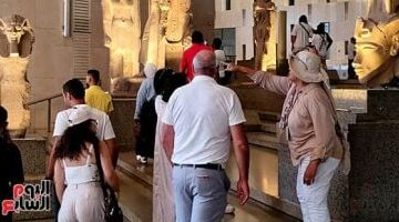 مشهد يحبس الأنفاس من المتحف المصري الكبير لحظة وصول آخر
