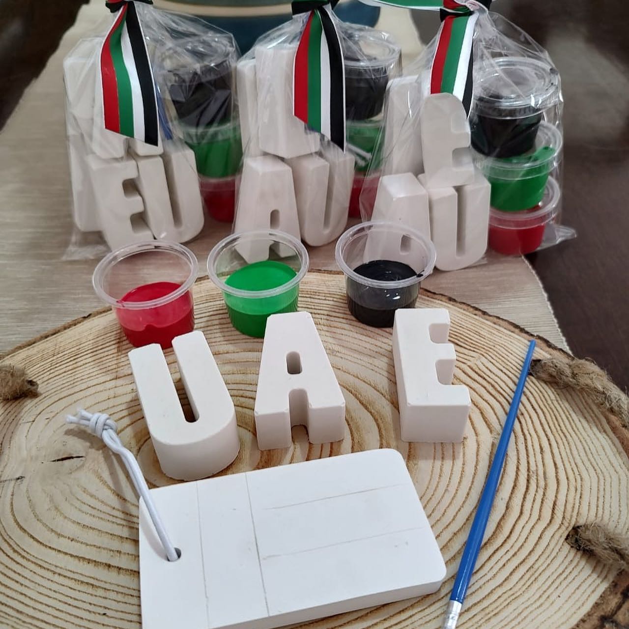 أجمل أفكار توزيعات اليوم الوطني الإماراتي 2025 للعائلات والمدارس والأطفال 4 أجمل أفكار توزيعات اليوم الوطني الإماراتي 2025 للعائلات والمدارس والأطفال