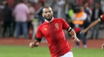 3 أهداف في مباراة واحدة كيف بدأ عماد متعب أسطورته