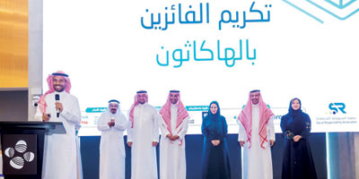 الكلمة المفتاحية: الذكاء الاصطناعي
حلول مبتكرة لمشاكل صحية وبيئية.. كيف يوظف الذكاء الاصطناعي لخدمة المجتمع؟