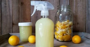 بديل طبيعي للمنظفات الكيماوية.. قوة الليمون في معالجة أصعب بقع ودهون المنزل