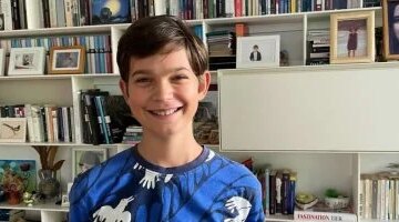 بعدسة طفل صورة مدهشة تحصد ذهبية مسابقة تصوير الطيور 2025