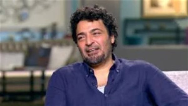 بـ”السينثيزايزر”.. كيف صنع حميد الشاعري هوية جيل كامل الموسيقية؟