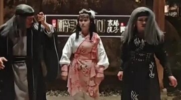 تتناول طعامك وسط مبارزات بالسيوف مطعم صيني يعيد إحياء أساطير