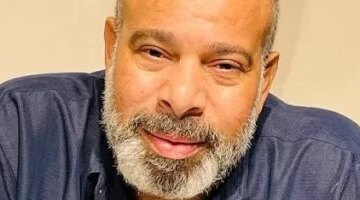 تجمع المياه على الرئة أعراضه الخفية التي كشفتها إصابة الفنان