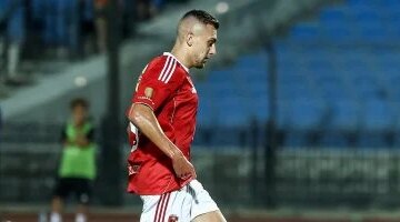 تشكيل الأهلي كولر يستقر على ثلاثي هجومي جديد لمواجهة المصري