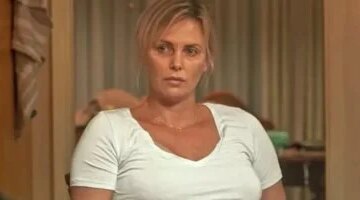 ثمن الدور السينمائي شارليز ثيرون تروي معركتها مع الاكتئاب بعد