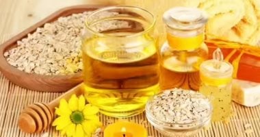 جفاف البشرة في الخريف لم يعد مشكلة.. مقشرات طبيعية من مطبخك تعيد لوجهك النضارة.