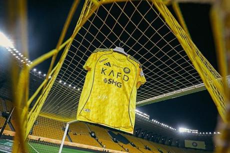 رونالدو يقود النصر أمام الخليج.. التشكيلة والقنوات الناقلة للمواجهة الحاسمة