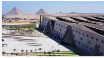 زوار المتحف المصري الكبير يتحولون إلى ملوك الفراعنة بتقنية ذكاء