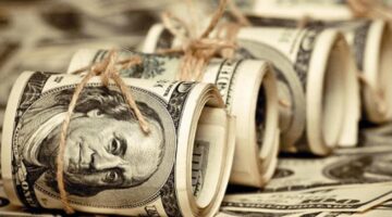 سعر الدولار مقابل الجنيه يحدد توقعات السوق قبل افتتاح البنوك