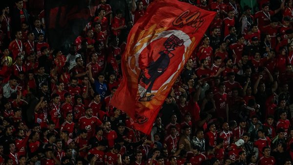 شوط أول مثير.. تريزيجيه وشريف يمنحان الأهلي تقدمًا مزدوجًا ضد شبيبة القبائل