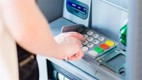 كيف تنتقل أموالك عبر مكونات الصراف الآلي من الخزنة الداخلية إلى يدك في ثوانٍ؟