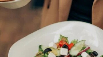 ليست قلة الحركة وحدها السبب الحقيقي لزيادة وزنك في الشتاء