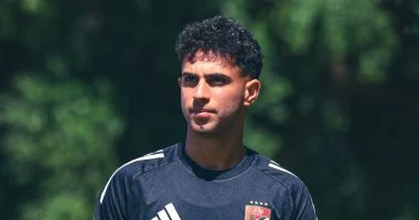 موهبة الأهلي أحمد عابدين على أبواب الدوري البرتغالي عبر بوابة فاماليكاو